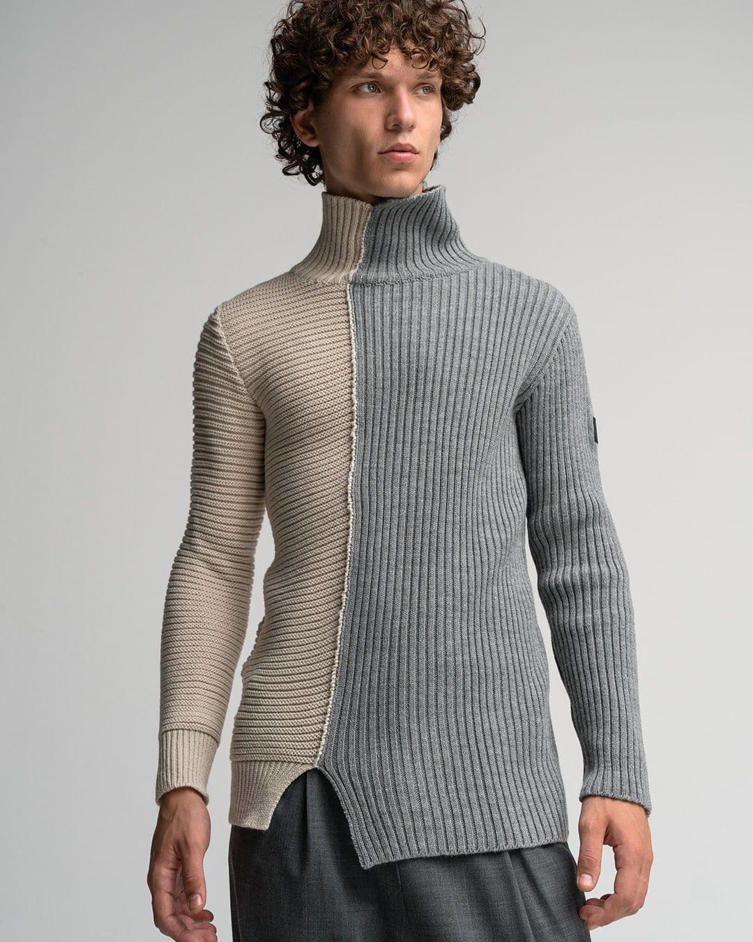 Tailor Made Knitwear Μπλούζα ζιβάγκο δίχρωμη με δύο πλέξεις